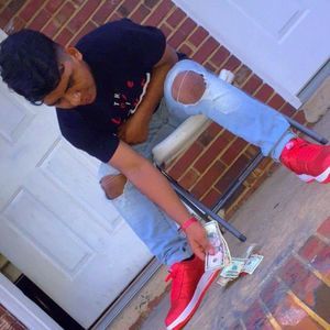 Meet your Posher, Cesar